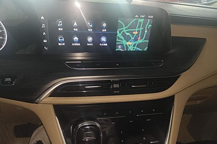 Used Buick GL8 2021 ES Landtrek 653T Luxury Model Audio And AC Panel