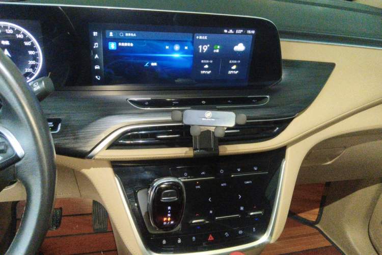 Used Buick GL8 2021 ES Land Cruiser 653T Smart Flagship Model Audio And AC Panel