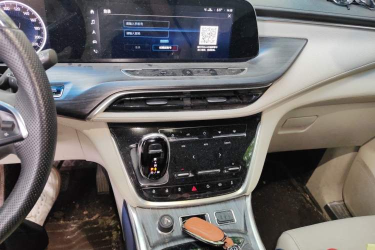 Used Buick GL8 2021 ES Landtrek 653T Comfort Edition Audio And AC Panel