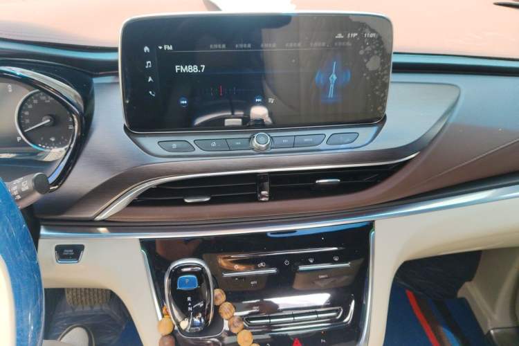 Used Buick GL8 2021 Land Cruiser Executive Class 652T Luxury Model Audio And AC Panel