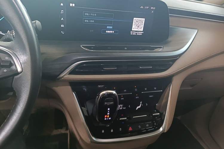 Used Buick GL8 2021 ES Land Cruiser 653T Luxury Edition Audio And AC Panel