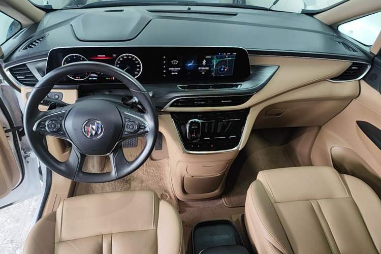 Used Buick GL8 2021 ES Land Cruiser 653T Luxury Edition Audio And AC Panel