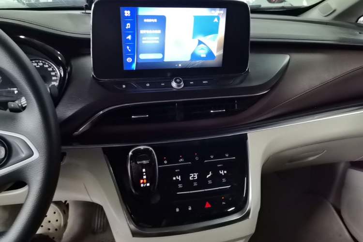 Used Buick GL8 2021 Land Cruiser Executive Class 652T Comfort Model Audio And AC Panel