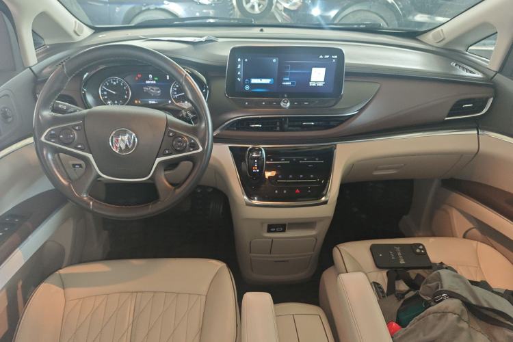 Used Buick GL8 2021 Land Cruiser Executive Class 652T Luxury Model Center Console