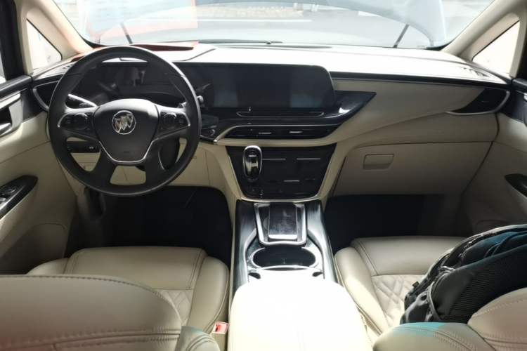 Used Buick GL8 2021 ES Landtrek 653T Comfort Edition Center Console