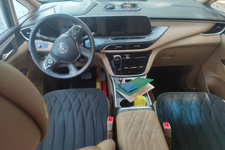 Used Buick GL8 2021 ES Land Cruiser 653T Luxury Edition Center Console