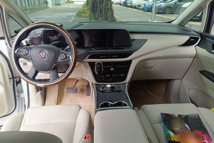 Used Buick GL8 2021 ES Landtrek 653T Comfort Edition Center Console