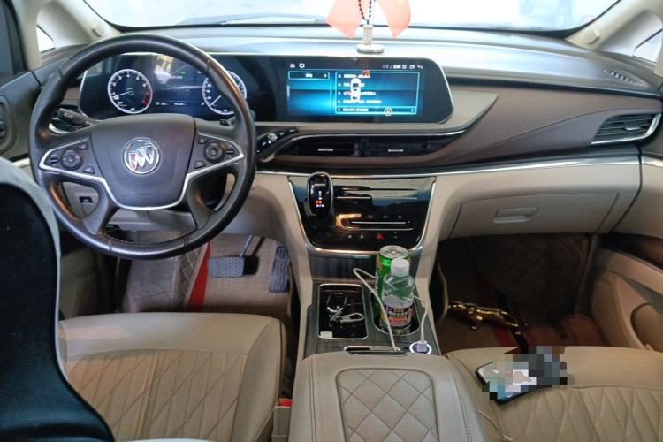 Used Buick GL8 2021 Land Cruiser Executive Class 652T Luxury Model Center Console