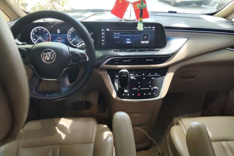 Used Buick GL8 2021 ES Landtrek 653T Luxury Model Center Console