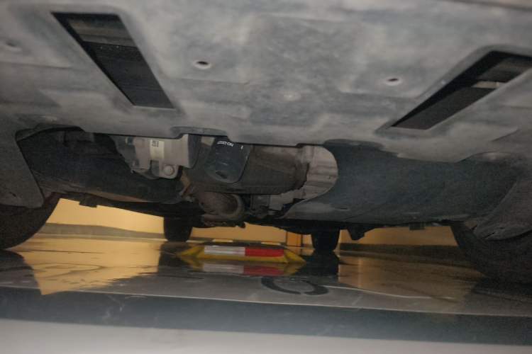 Used Buick GL8 2021 ES Land Cruiser 653T Luxury Edition Chassis Front