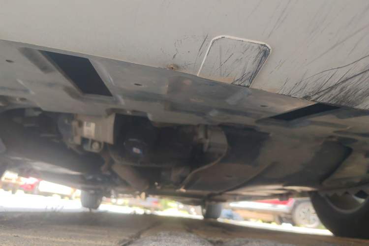 Used Buick GL8 2021 ES Landtrek 653T Comfort Edition Chassis Front