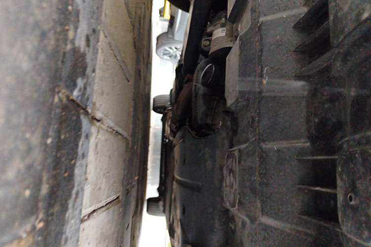Used Buick GL8 2021 Land Cruiser Executive Class 652T Comfort Model Chassis Front