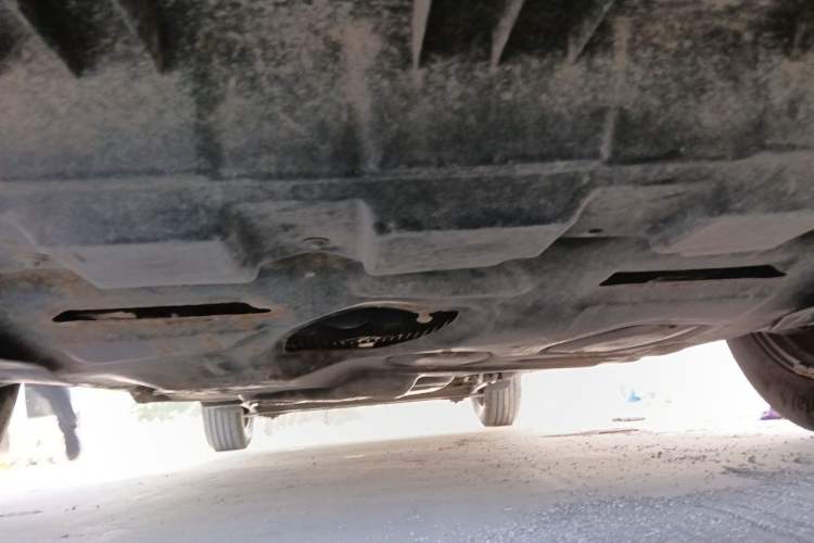 Used Buick GL8 2021 Land Cruiser Executive Class 652T Luxury Model Chassis Front