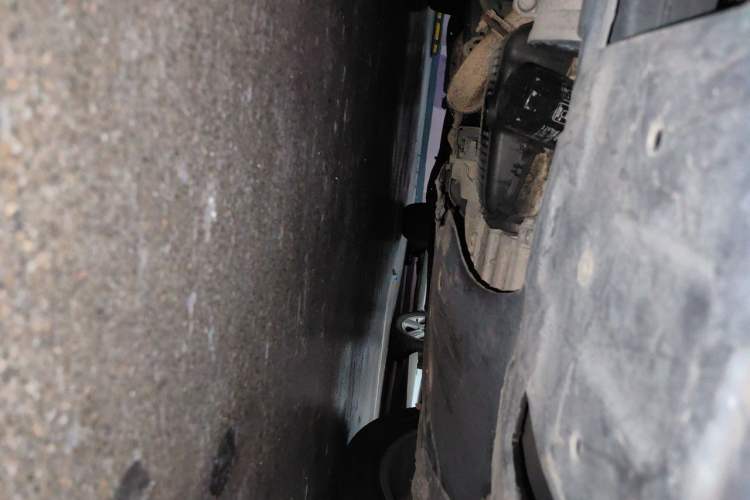 Used Buick GL8 2021 ES Landtrek 653T Comfort Edition Chassis Front