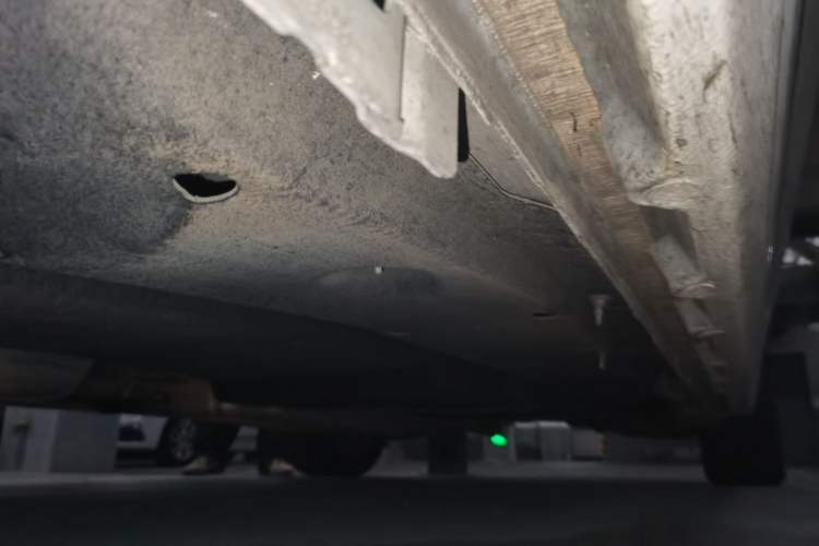 Used Buick GL8 2021 ES Landtrek 653T Luxury Model Chassis Front Left