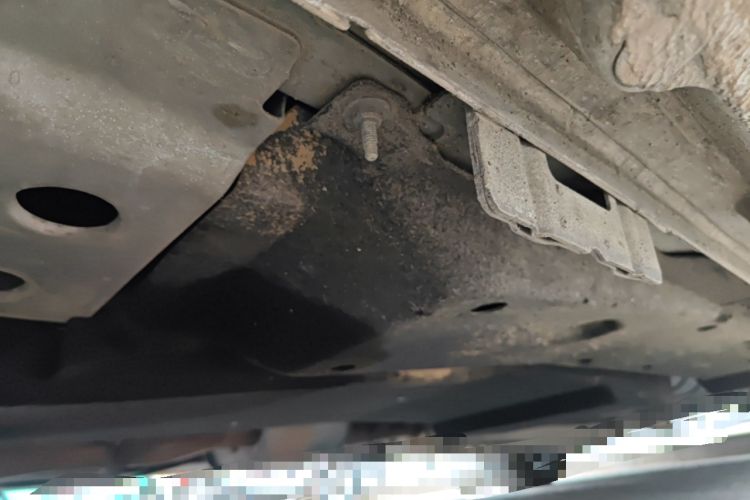 Used Buick GL8 2021 ES Land Cruiser 653T Luxury Edition Chassis Front Left
