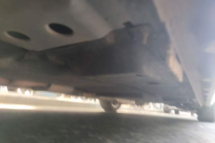 Used Buick GL8 2021 ES Land Cruiser 653T Luxury Edition Chassis Front Left
