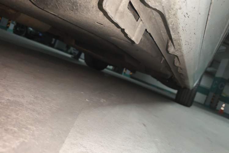 Used Buick GL8 2021 ES Land Cruiser 653T Flagship Model Chassis Front Left