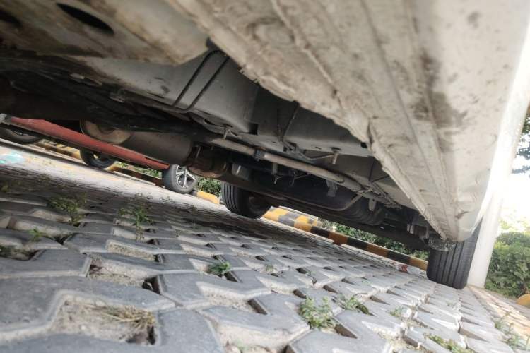 Used Buick GL8 2021 Land Cruiser Executive Class 652T Comfort Model Chassis Front Left
