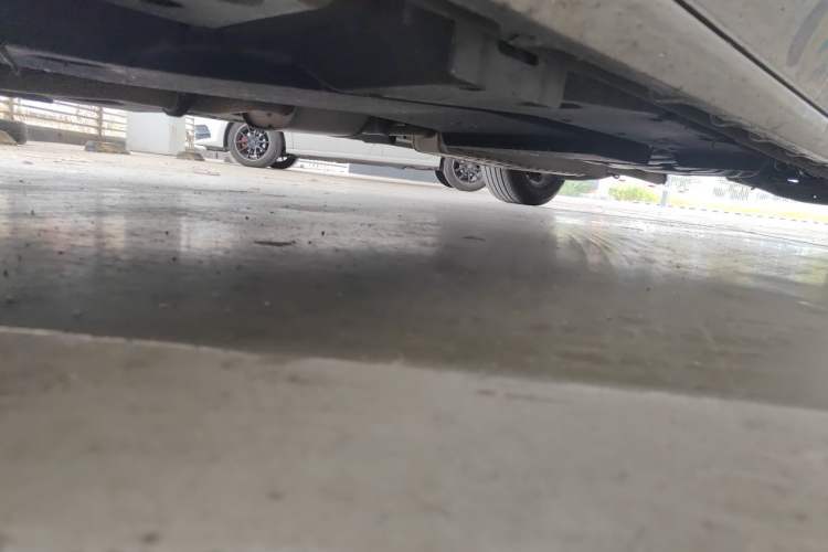 Used Buick GL8 2021 ES Land Cruiser 653T Luxury Edition Chassis Front Left