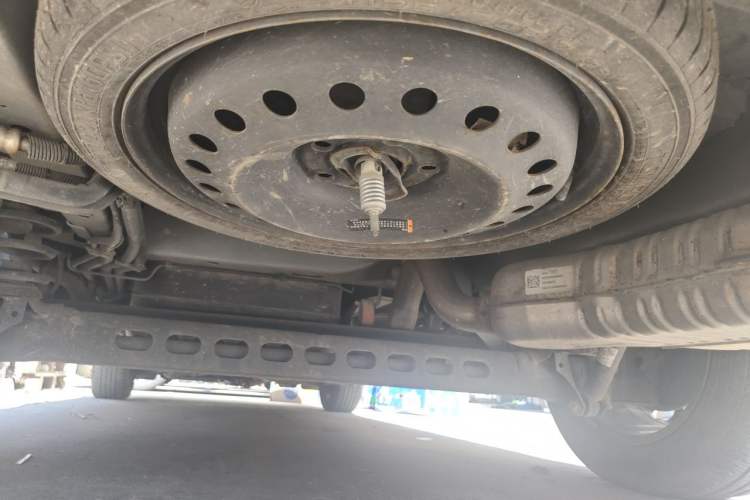 Used Buick GL8 2021 Land Cruiser Executive 652T Premium Model Chassis Front Left