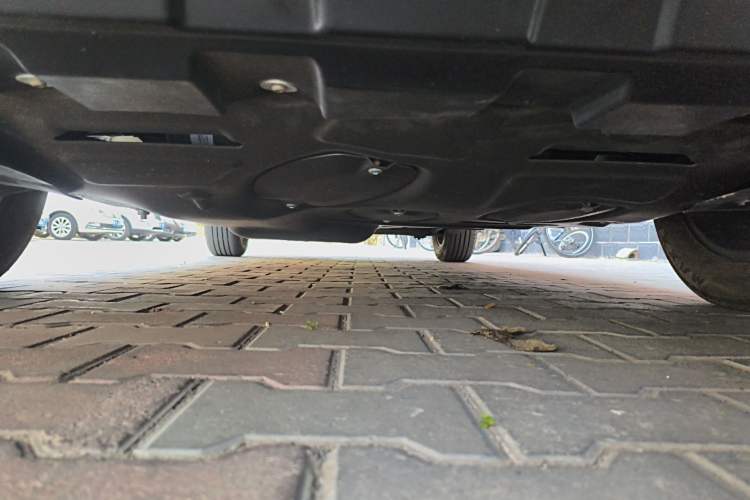 Used Buick GL8 2021 Land Cruiser Executive Class 652T Smart Luxury Model Chassis Front