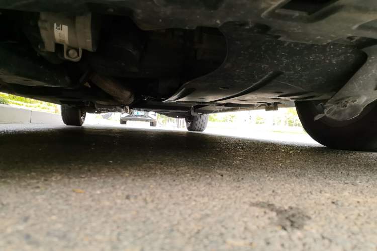 Used Buick GL8 2021 ES Land Cruiser 653T Smart Flagship Model Chassis Front