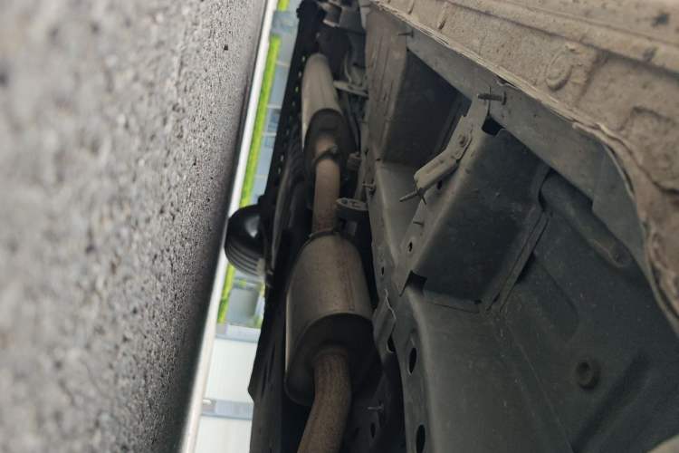 Used Buick GL8 2021 Land Cruiser Executive Class 652T Luxury Model Chassis Front Right