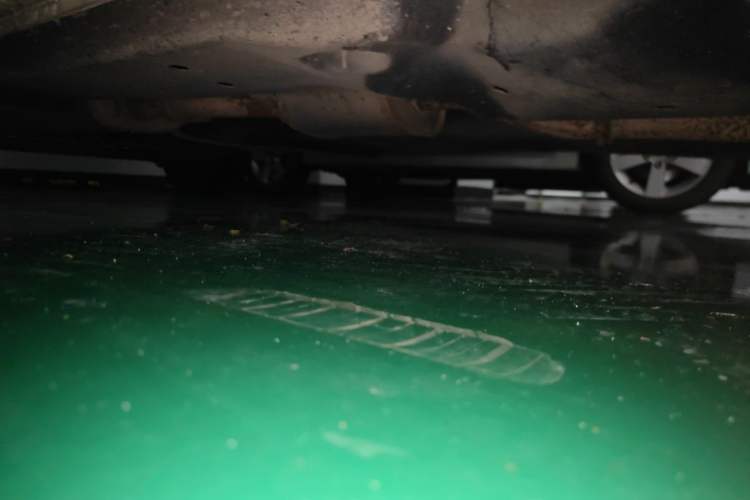 Used Buick GL8 2021 Land Cruiser Executive Class 652T Luxury Model Chassis Front Right