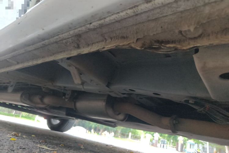 Used Buick GL8 2021 Land Cruiser Executive 652T Premium Model Chassis Front Right