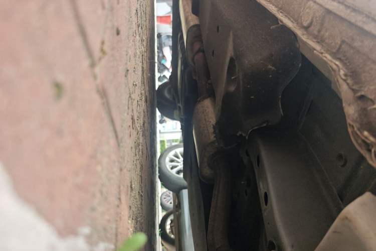 Used Buick GL8 2021 Land Cruiser Executive Class 652T Comfort Model Chassis Front Right