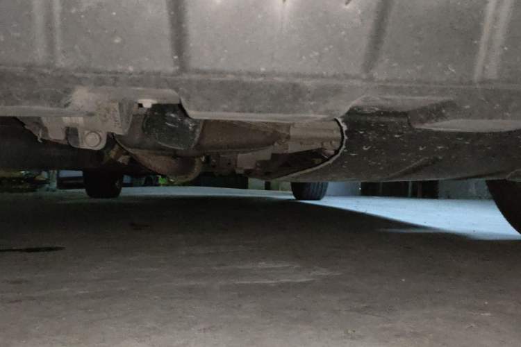 Used Buick GL8 2021 Land Cruiser Executive Class 652T Comfort Model Chassis Front