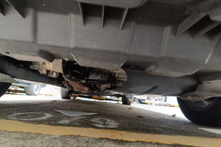 Used Buick GL8 2021 Land Cruiser Executive 652T Premium Model Chassis Rear