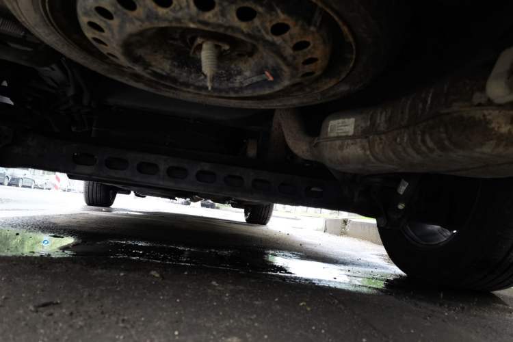 Used Buick GL8 2021 Land Cruiser Executive Class 652T Comfort Model Chassis Rear