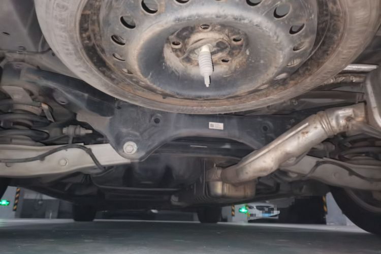Used Buick GL8 2021 ES Landtrek 653T Luxury Model Chassis Rear