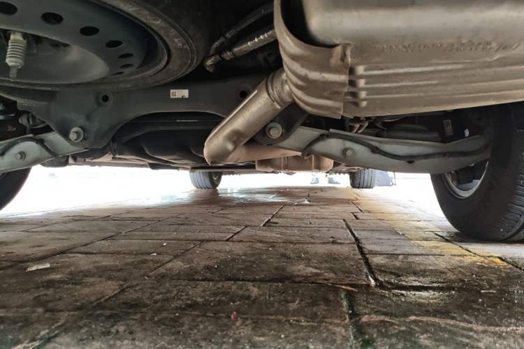 Used Buick GL8 2021 ES Land Cruiser 653T Luxury Edition Chassis Rear