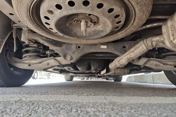 Used Buick GL8 2021 ES Landtrek 653T Comfort Edition Chassis Rear