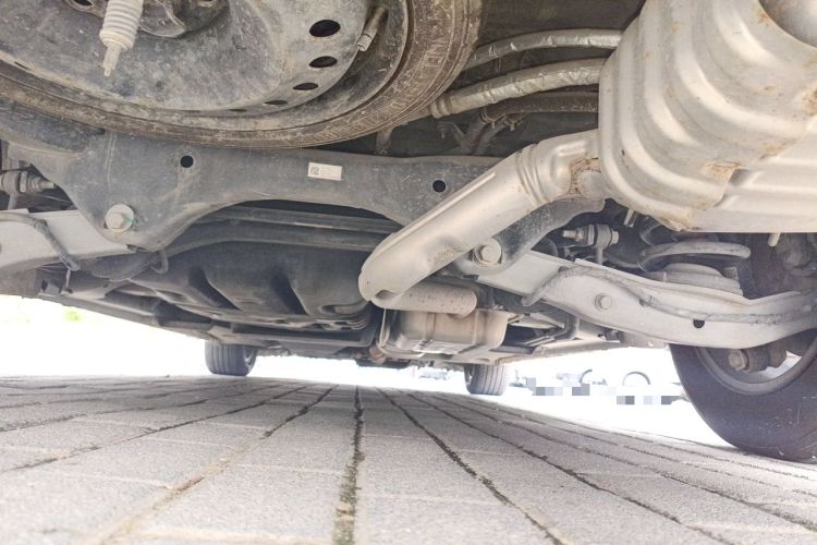 Used Buick GL8 2021 ES Land Cruiser 653T Luxury Edition Chassis Rear