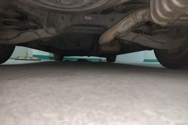 Used Buick GL8 2021 ES Land Cruiser 653T Flagship Model Chassis Rear