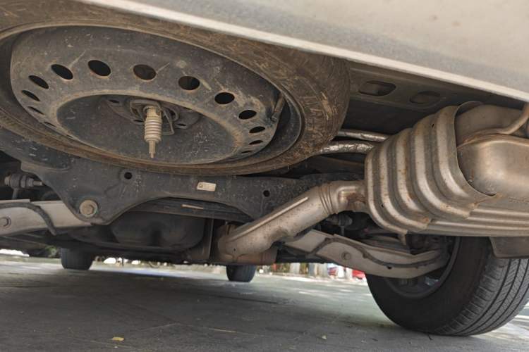 Used Buick GL8 2021 ES Land Cruiser 653T Luxury Edition Chassis Rear