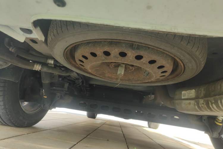Used Buick GL8 2021 Land Cruiser Executive Class 652T Comfort Model Chassis Rear