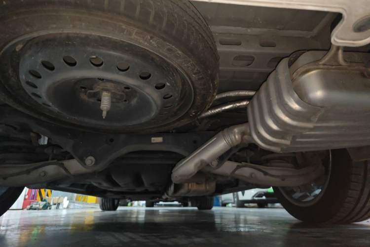 Used Buick GL8 2021 ES Landtrek 653T Comfort Edition Chassis Rear