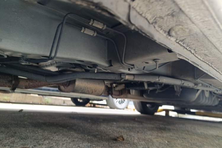 Used Buick GL8 2021 Land Cruiser Executive 652T Premium Model Chassis Rear Left
