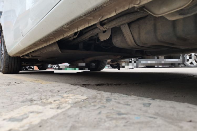 Used Buick GL8 2021 Land Cruiser Executive Class 652T Comfort Model Chassis Rear Left