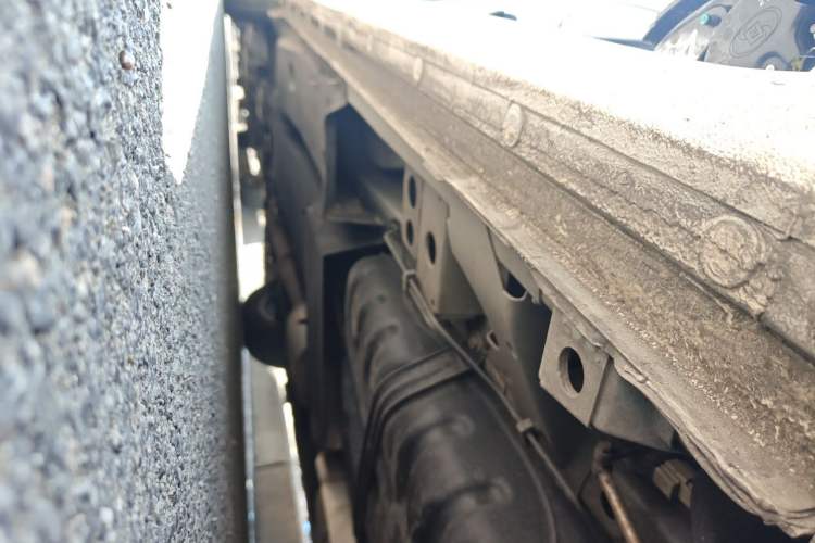 Used Buick GL8 2021 ES Landtrek 653T Comfort Edition Chassis Rear Left