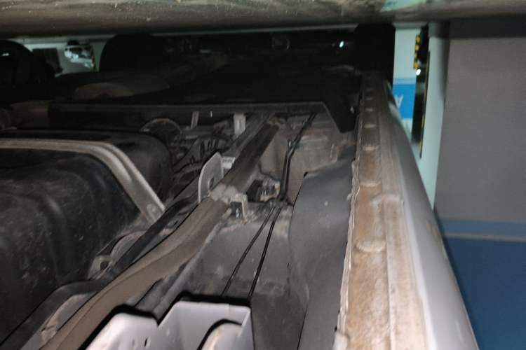 Used Buick GL8 2021 Land Cruiser Executive 652T Premium Model Chassis Rear Left