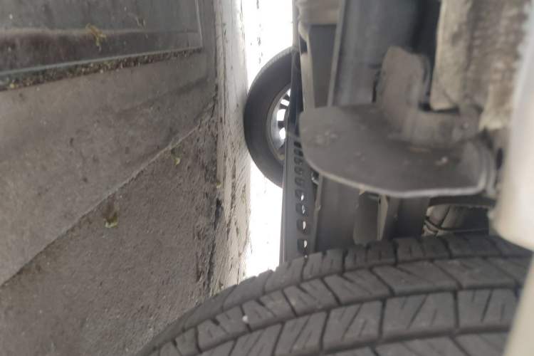 Used Buick GL8 2021 Land Cruiser Executive Class 652T Luxury Model Chassis Rear Left