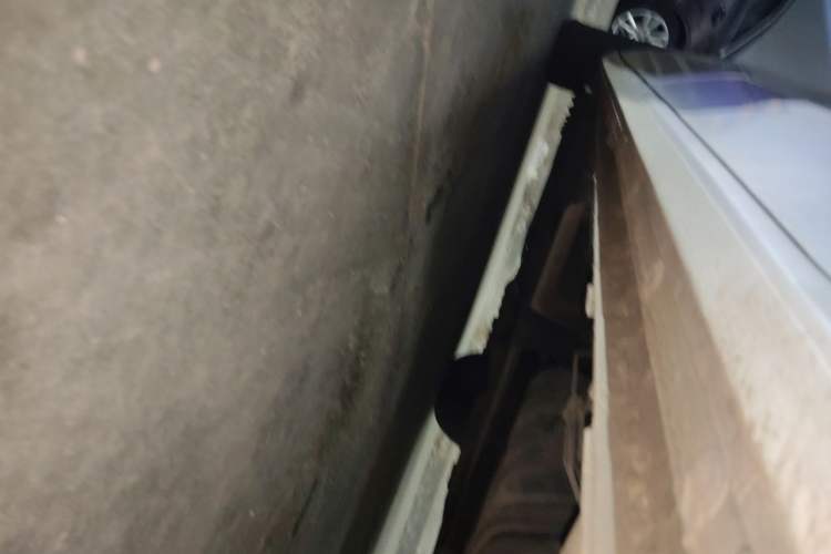 Used Buick GL8 2021 ES Landtrek 653T Comfort Edition Chassis Rear Left