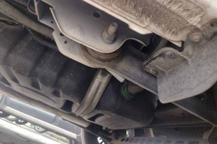 Used Buick GL8 2021 Land Cruiser Executive Class 652T Comfort Model Chassis Rear Left