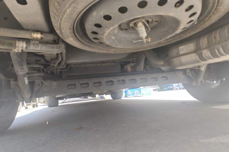 Used Buick GL8 2021 Land Cruiser Executive 652T Premium Model Chassis Rear Left
